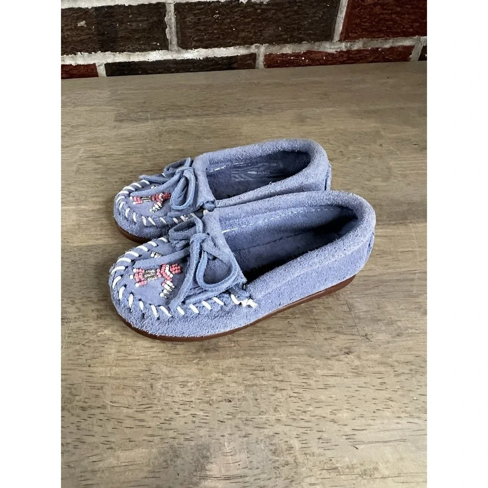 NWOB Infants Minnetonka Thunderbird Animikii Cornflower Blue Suede Moccasin Sz 7